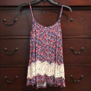 ❗️Bundle 3 Sale ❗️Floral Lace Tank Top